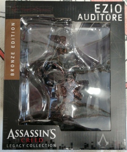 Busto ezio auditore bronze - ezio,